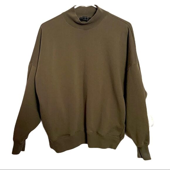 Mock Crewneck - Picture 2 of 12